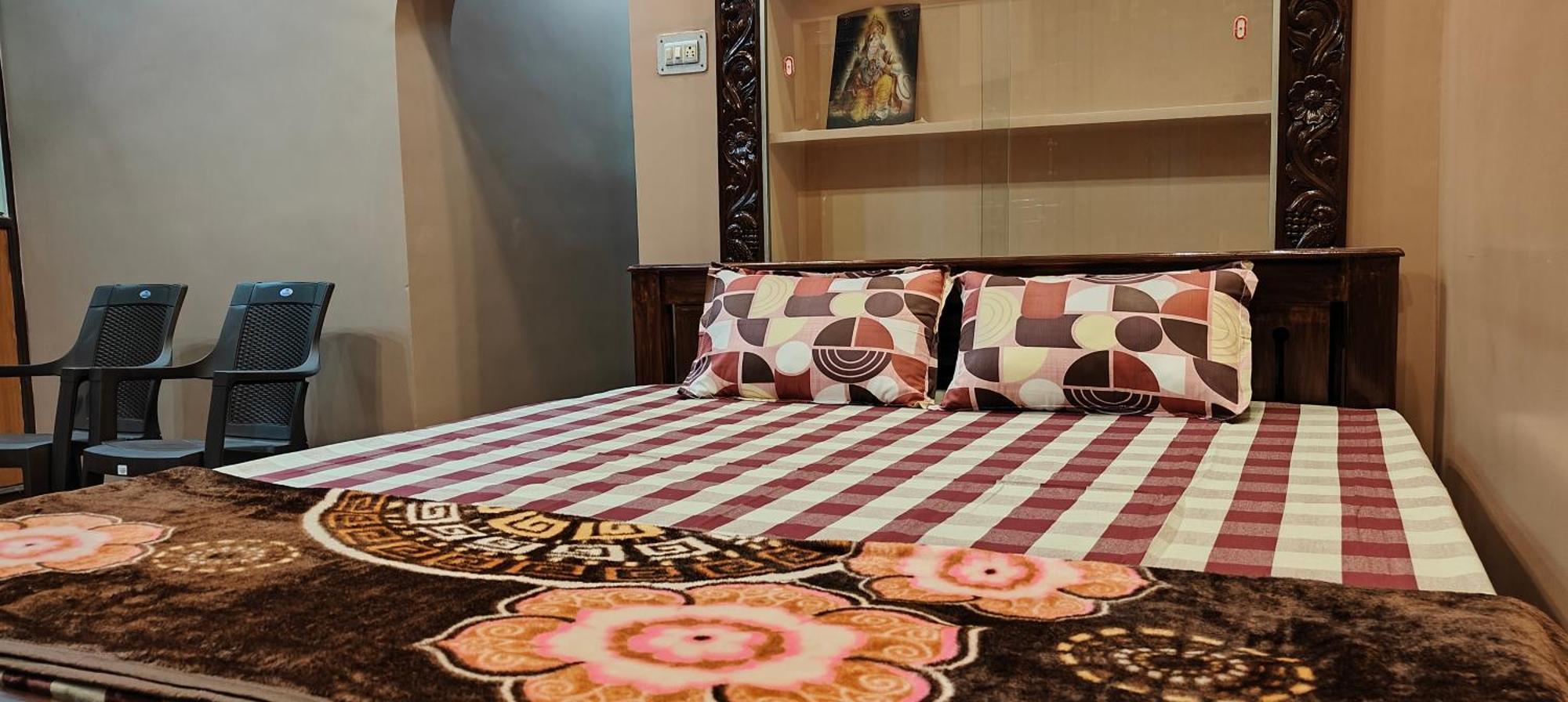 Guru Krupa Home Stay Tiruvannāmalai Exterior foto
